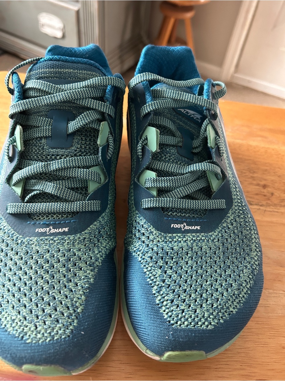 Altra Women’s Zero Drop Shoes Size 9 - Picture 2 of 6